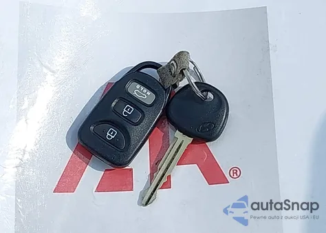 2013 Hyundai Elantra Gls from USA, damaged, VIN 5NPDH4AE7DH195342